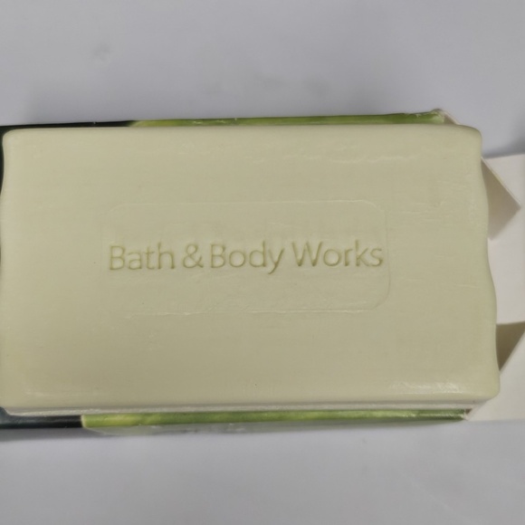 New Set of 3 Retired Bath & Body Works Rainkissed Leaves Cleansing Bar Soap 2oz - Picture 14 of 16